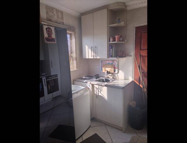 2 BEDROOM HOUSE FOR SALE IN SOSHANGUVE XX